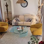 Large Spacious Duplex Townhouse Appartamento