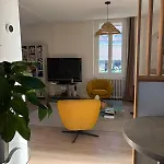 Large Spacious Duplex Townhouse Appartamento