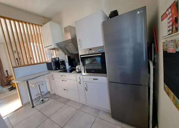 Large Spacious Duplex Townhouse