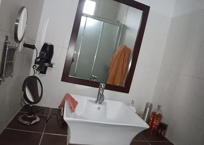 Large Spacious Duplex Townhouse