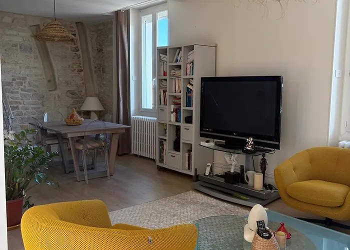 Large Spacious Duplex Townhouse Appartamento